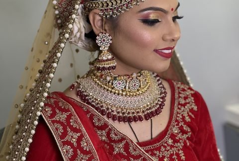 MAKEUP